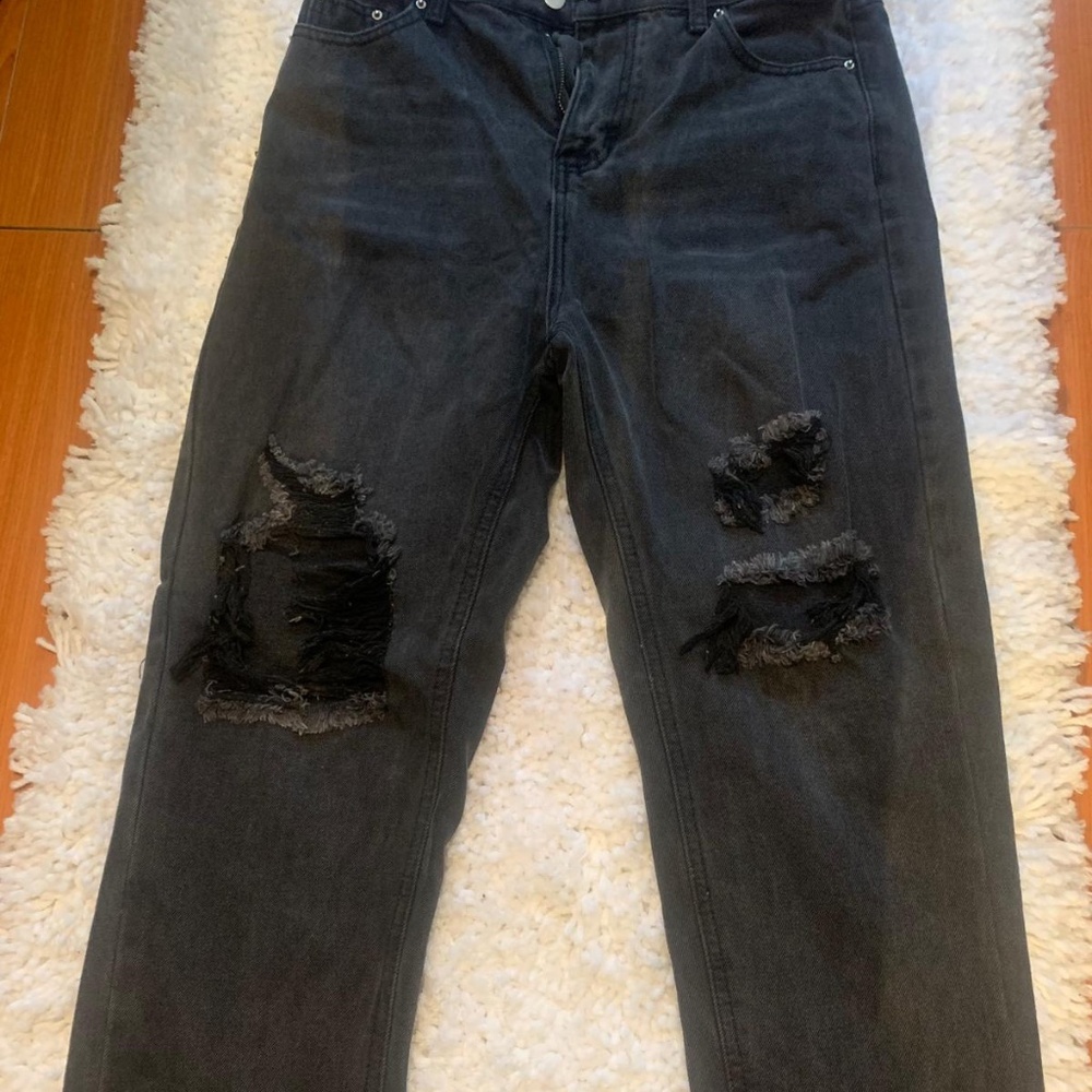 SHEIN Ripped Straight Jeans